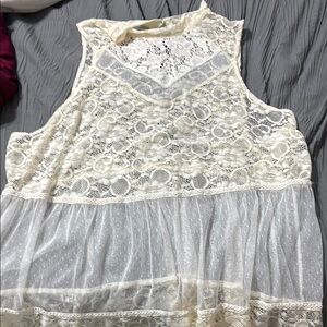 Cream Lace Sleeveless Top